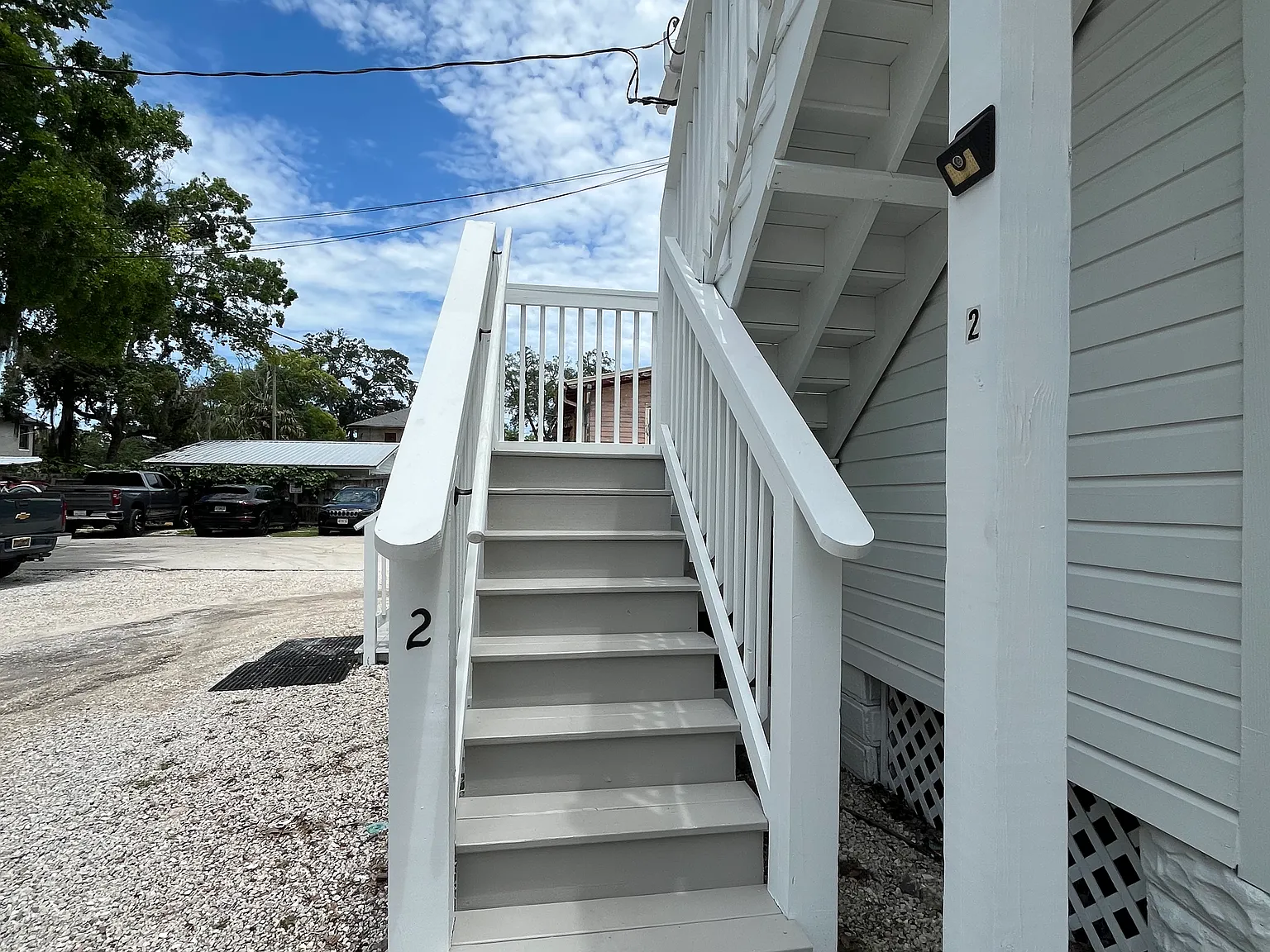2 bed, 750 sqft, $2,000 — Photo 2