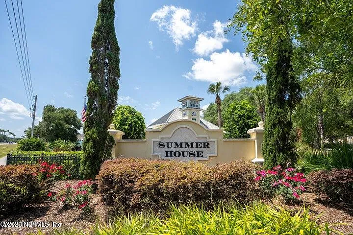2 bed, 2.0 bath, 810 sqft, $1,700 — Photo 2