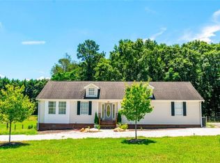 137 Carruth Rd, Jefferson, GA 30549