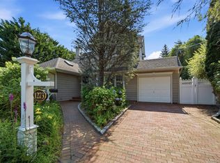 1273 Lake Shore Dr, Massapequa Park, NY 11762