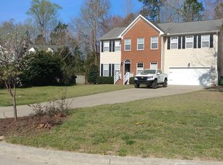 1909 Kylewood Ct, Fuquay Varina, NC 27526