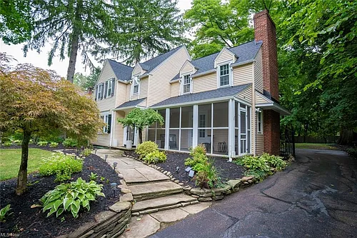 43 Overwood Rd Photo 1