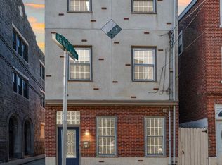 818 N Orianna St, Philadelphia, PA 19123