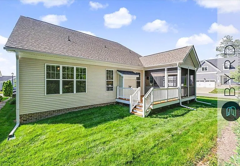 9001 Sharpe Ct — Photo 32