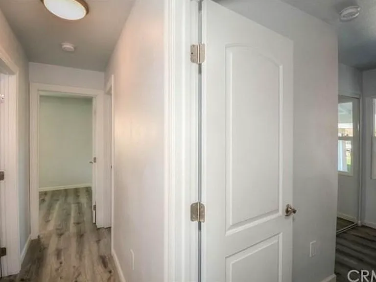 916 E I St — Photo 6