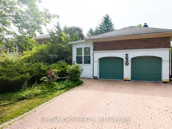 284 Murray Dr, Aurora, ON L4G 6B1