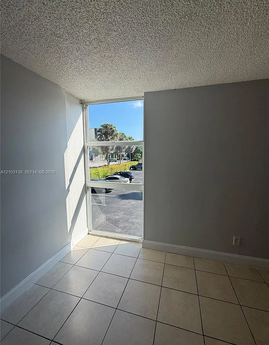 Inland Towers Condo — Photo 1