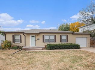 520 S 70th St, Omaha, NE 68106