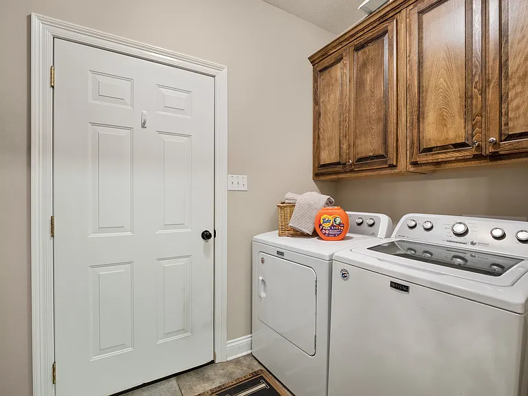 105 Small Oaks Rd — Photo 16