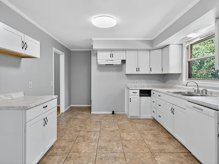 246 Bonnabrook Dr — Photo 17