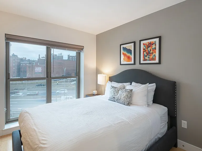 1085 Boylston St — Photo 8