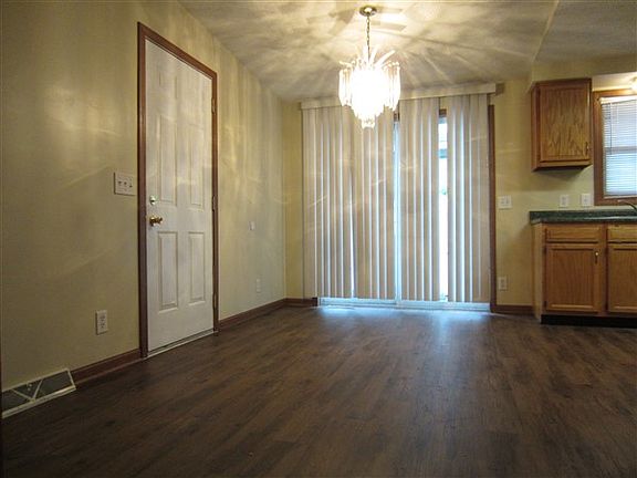 5th image of 5236 Traditions Rd
