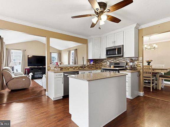 5th image of 339 School House Rd