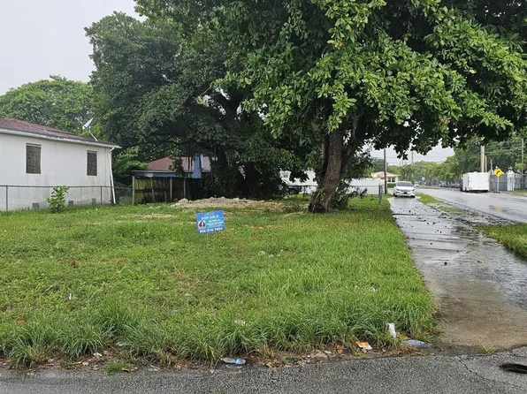 6310 NW 21st Avenue, Miami, FL 33147