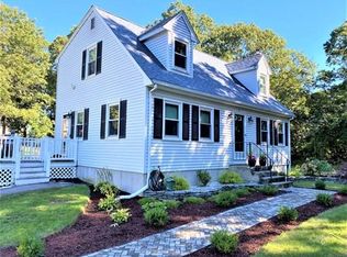 2 California Ave, Franklin, MA 02038