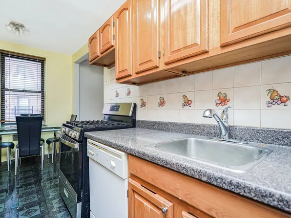 1213 Avenue Z image 11 of 33