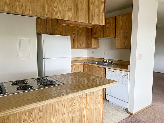 4th image of 13312 98th Avenue Ct E #D