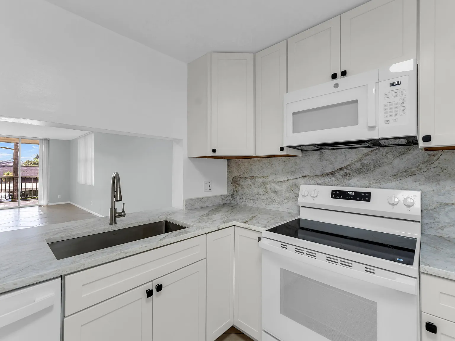 2 bed, 2.0 bath, 1200 sqft, $2,550 — Photo 1