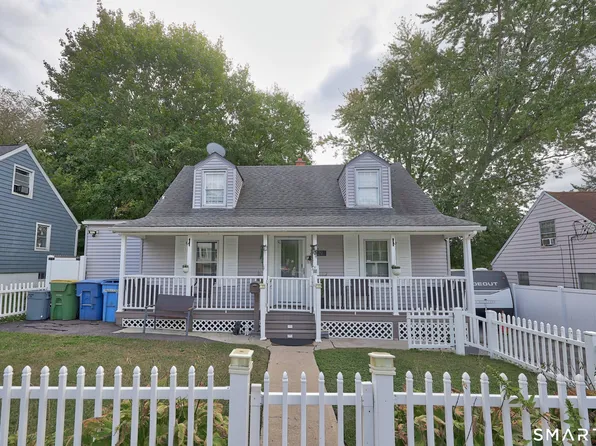 92 Pearl Lake Road, Waterbury, CT 06706