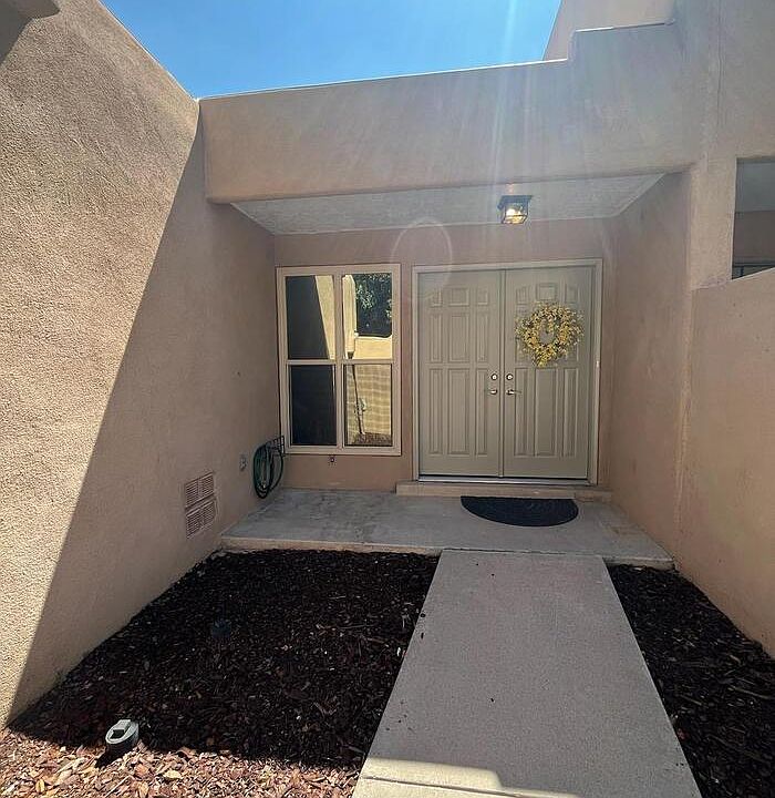 1st image of 834 SE Cir NW #1
