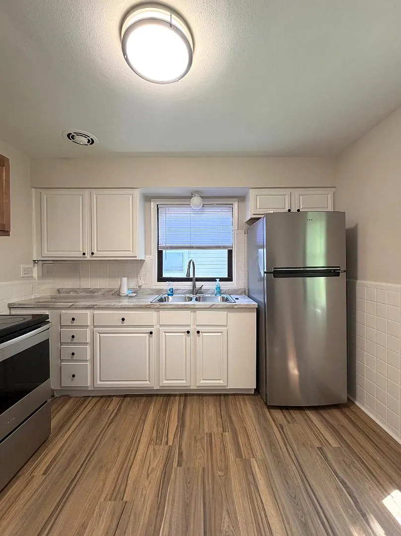 Property Photo - 122 Elkan Ave
