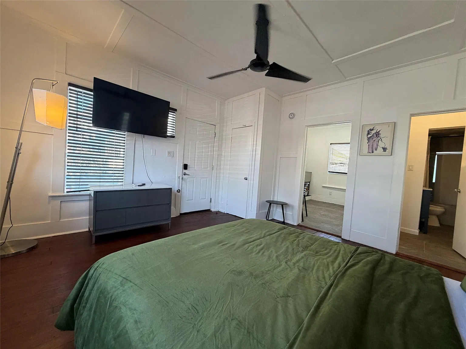 Studio, 1.0 bath, 500 sqft, $1,400 — Photo 4