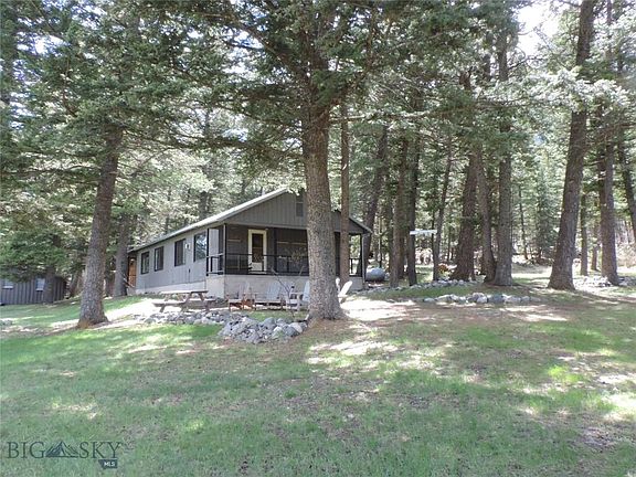 3rd image of 4 Whispering Pines Ln