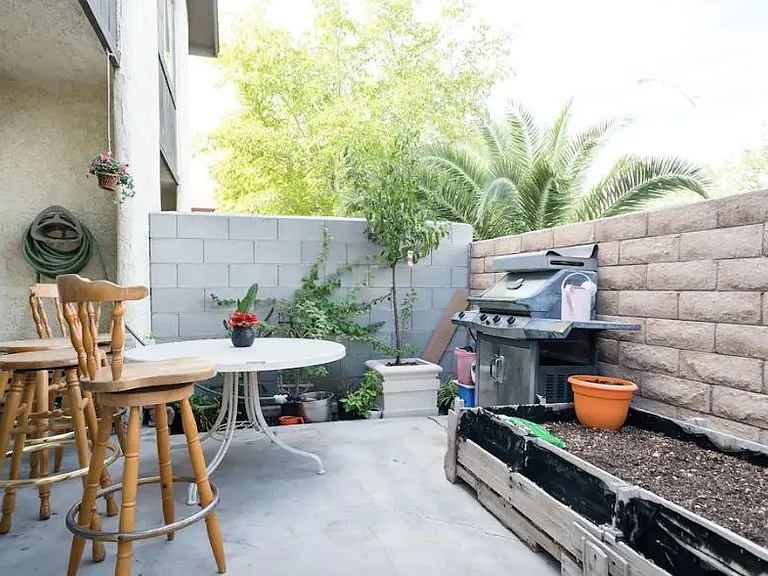 4519 Buena Vista Dr — Photo 3