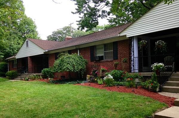 1st image of 1725 Cross Dr