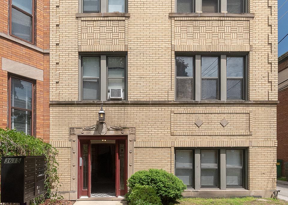 1st image of 3615 N Paulina St APT 2B