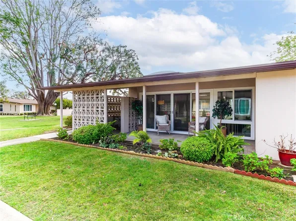 1681 Interlachen Rd #L-282, Seal Beach, CA 90740