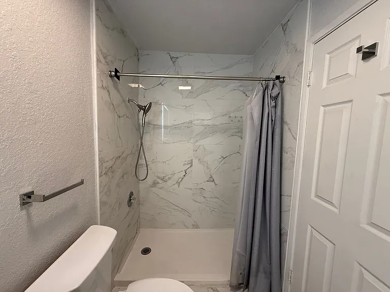 808 Saint Helena Pl — Photo 13