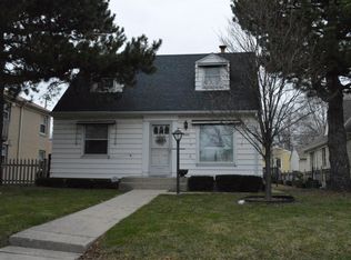 8608 W Center St, Milwaukee, WI 53222