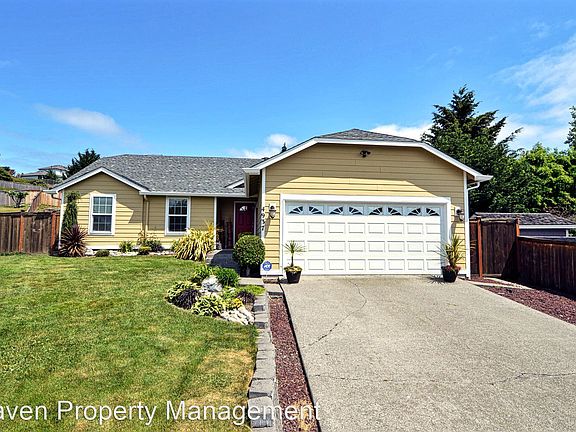 2nd image of 4937 Enetai Ave NE