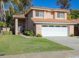 1564 Green Oak Rd, Vista, CA 92081