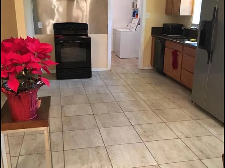 5807 Castle Brook Dr — Photo 9