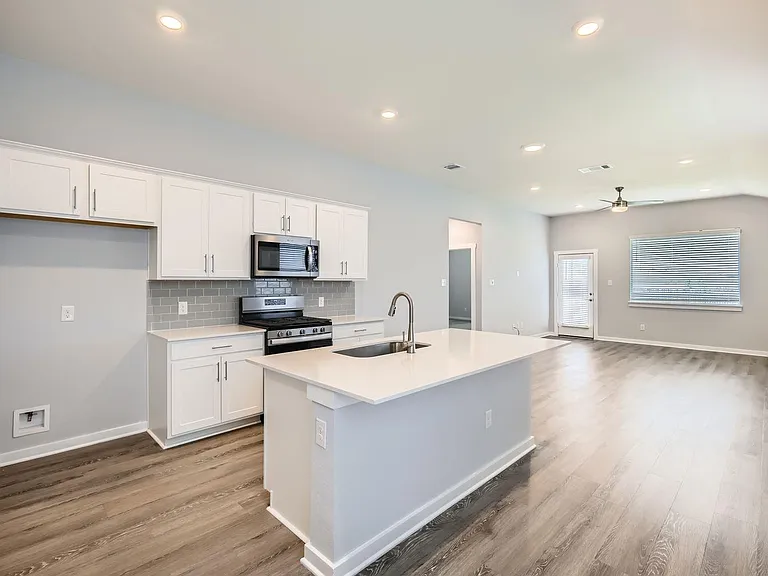 222 New Hampton Way — Photo 10