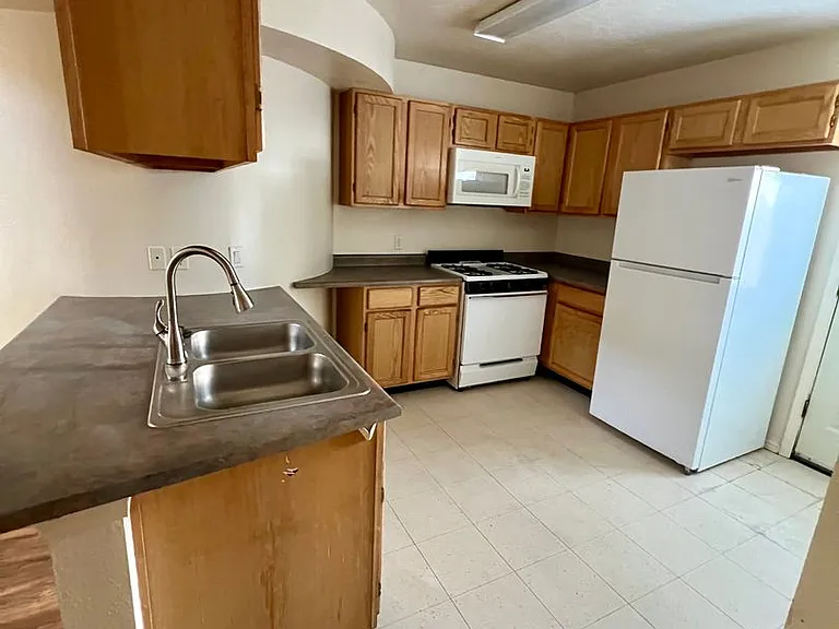 Modern Condo-Style Living Near Nob Hill & UNM $300 Off Move-In Special at The Spirals Apartments — Photo 8