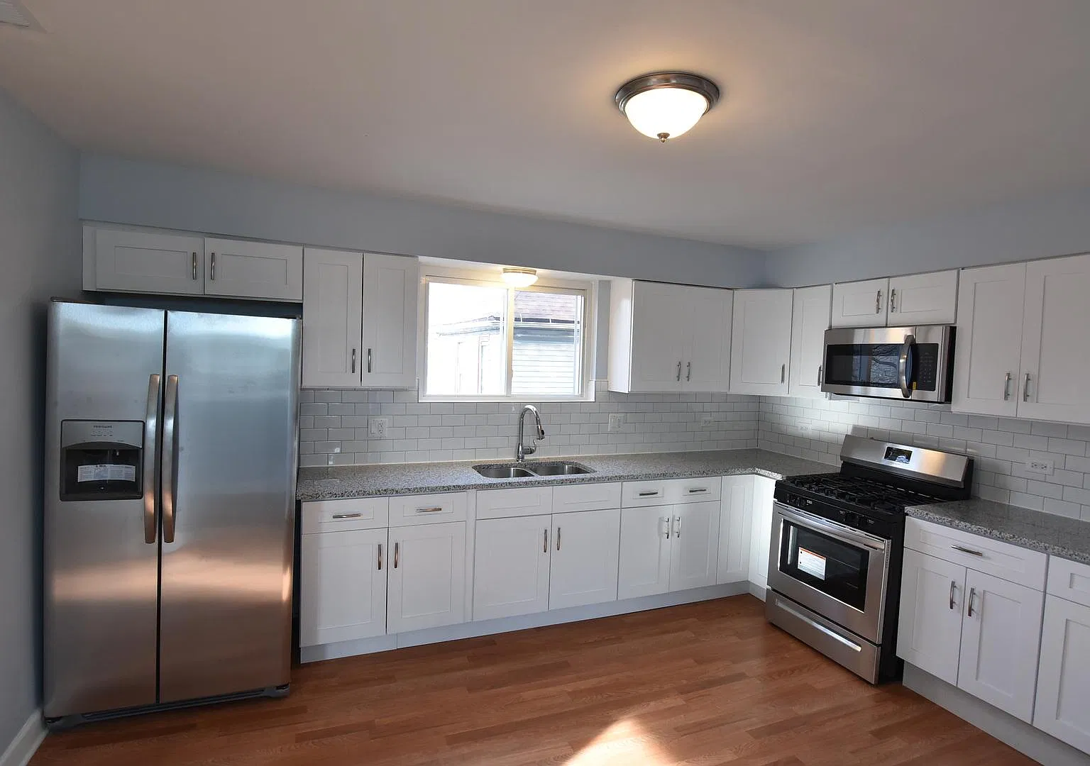 5705 W Ohio St — Photo 1