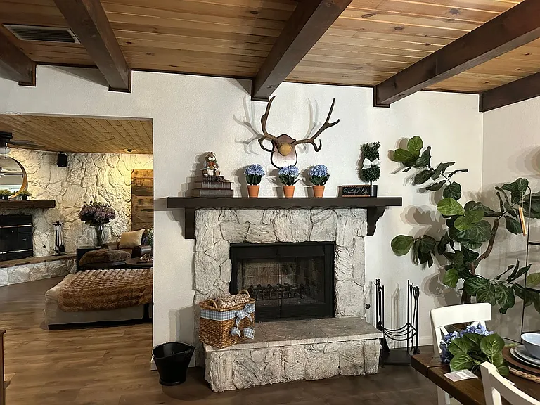 541 Georgia St — Photo 9