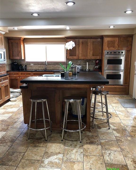 1st image of 4810-12 Campanile Dr