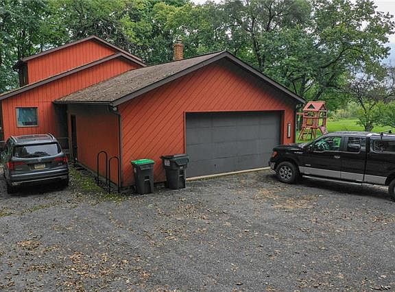 3rd image of 2930 W Scenic Dr