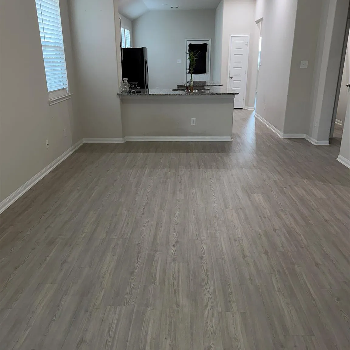 3 bed, 2.0 bath, $2,150 — Photo 2