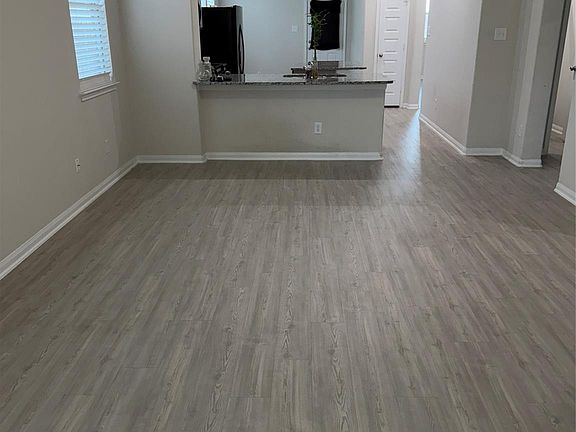 2nd image of 3056 Plateau Dr