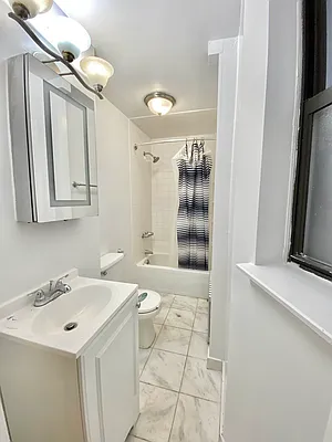 Rented by Waverly Realty Associates | media 24