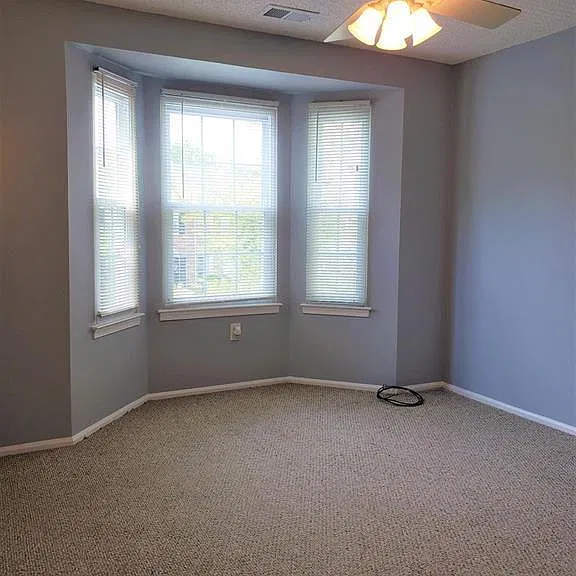 19 Goodwin Dr — Photo 6