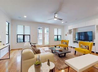 1118 Beall Landing Ct, Houston, TX 77008