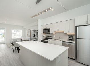 160 Centre St #217, Winnipeg, MB R3Y2C3