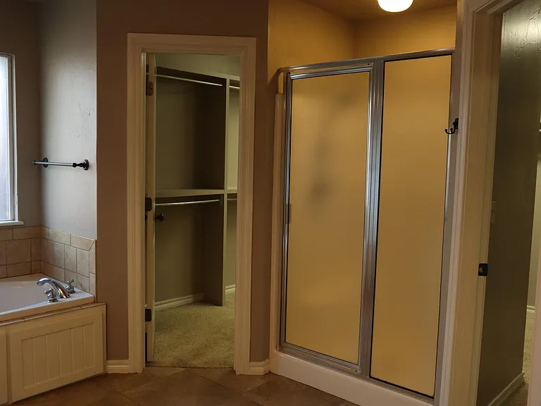 418 Addington — Photo 31