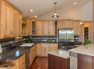 525 Courtney Rd, White Salmon, WA 98672